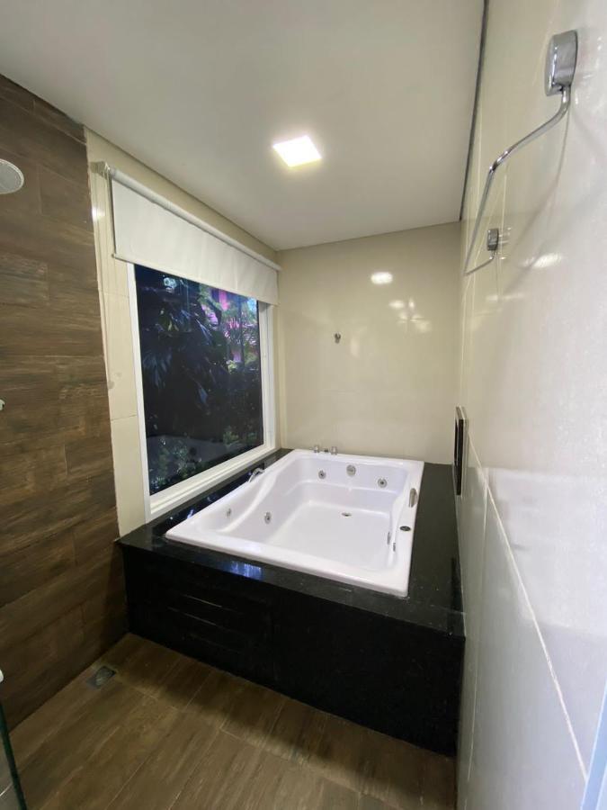 Trakai Suites Ubatuba Eksteriør billede